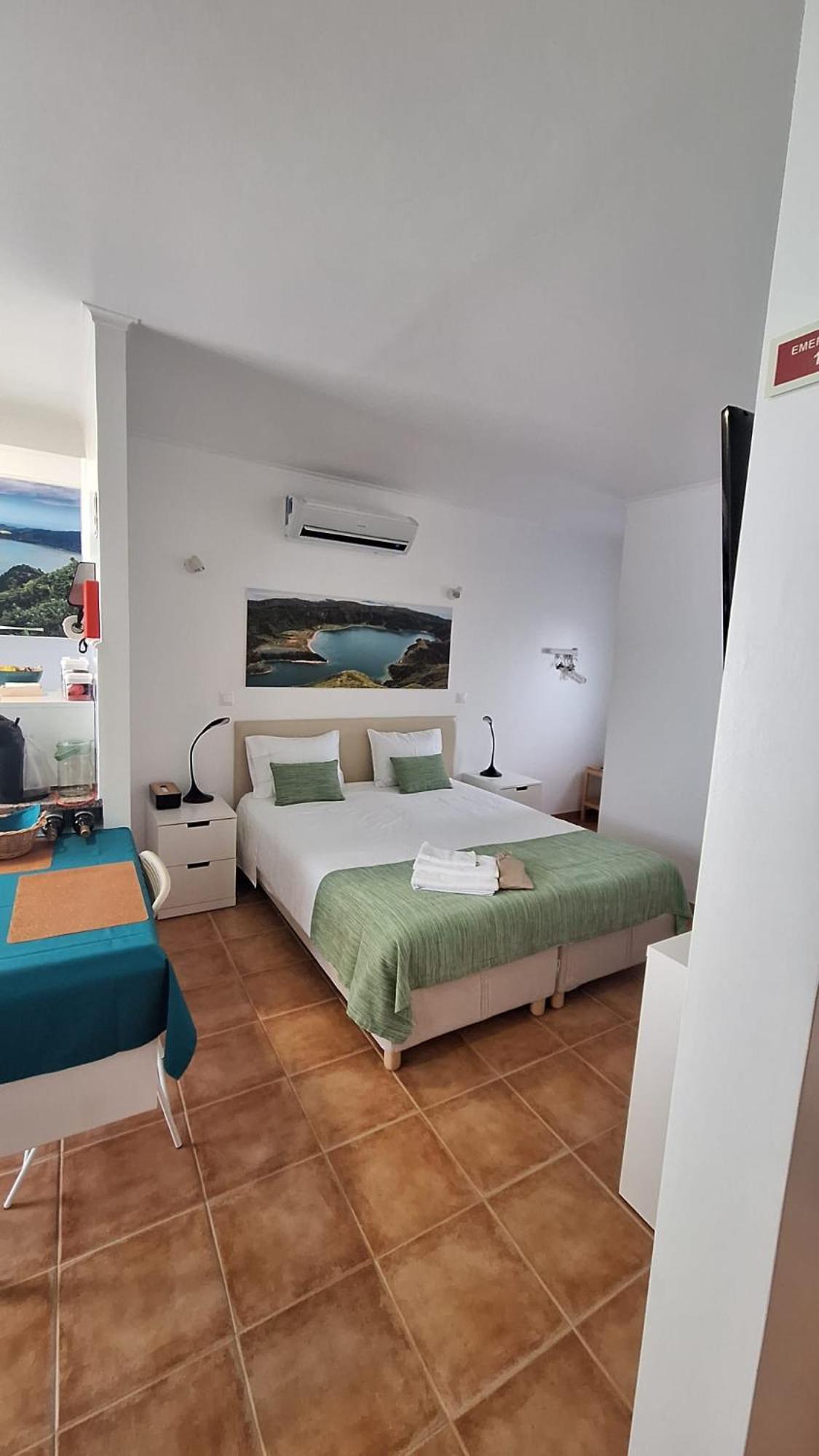 Caminhos Nos Levam Pela Ilha Apartamento Ponta Delgada Exterior foto